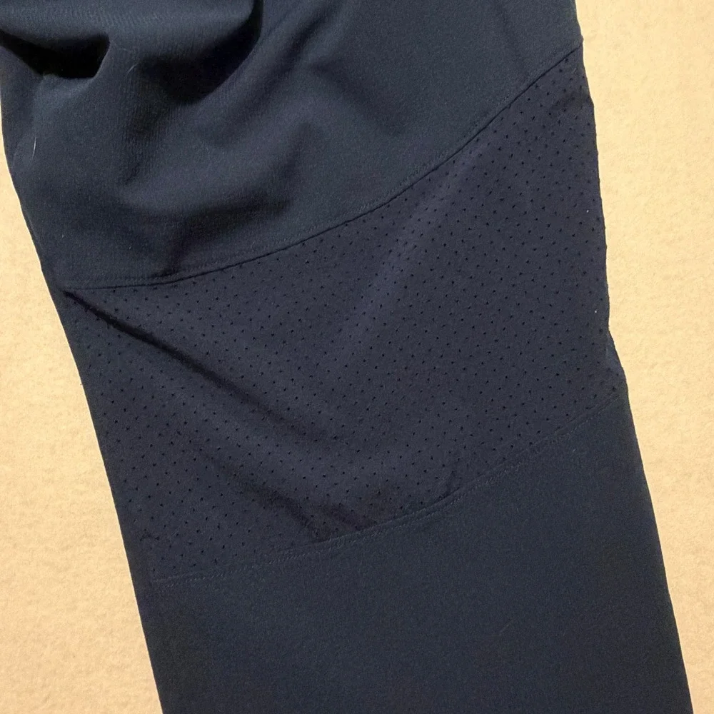 Under Armour Mens Navy Blue Loose Fit Mesh Panel Athletic Pants 1357447 XL